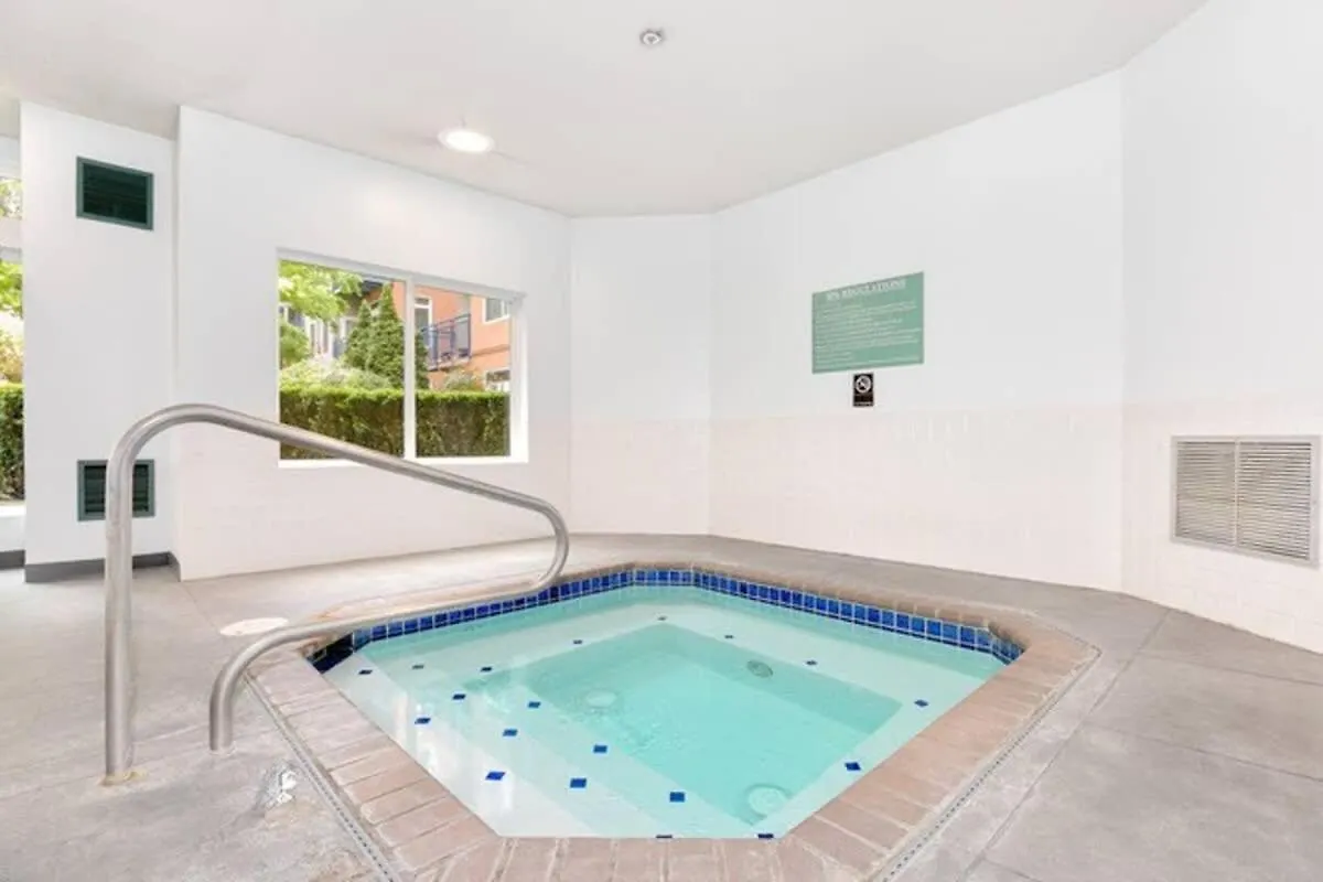Dt Designer'S 2Br Condo Parking Tub Pool - 99 Walk Score Seattle 0*,